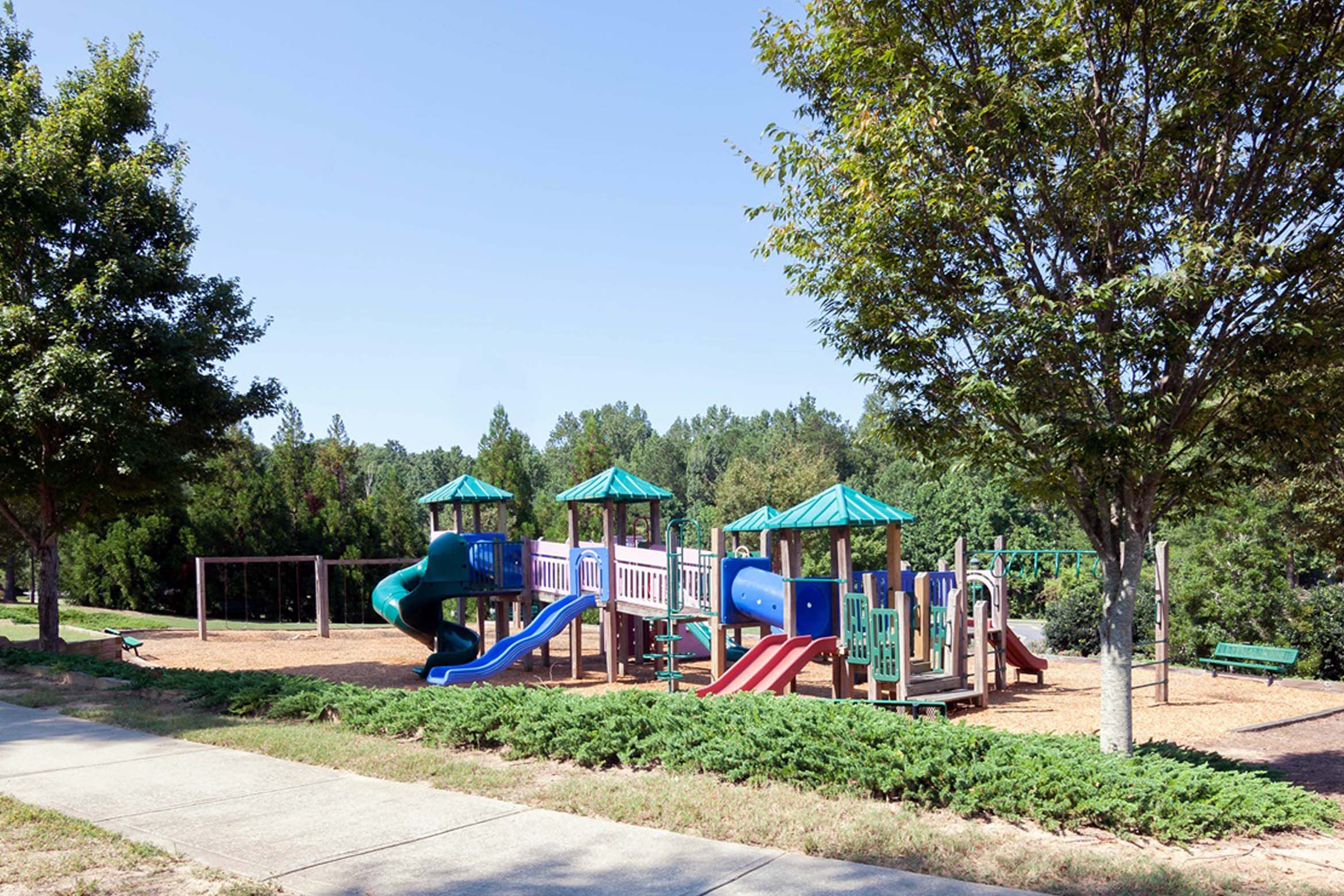 The Retreat at River Green Amenities Image 2